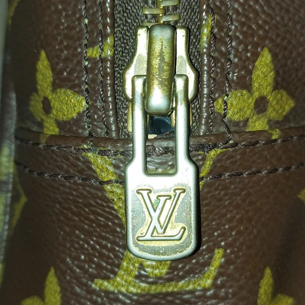 Louis Vuitton Monogram Vintage Trousse Toilette 28 Cosmetics Pouch Purse